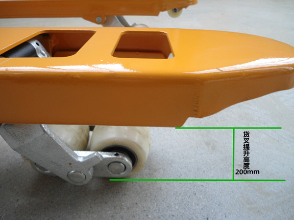 2噸手動液壓叉車一站式廠家供應(yīng)地牛多少錢--河北東圣吊索具制造有限公司--小型攪拌機(jī)|石材夾具|液壓堆高車|手動叉車