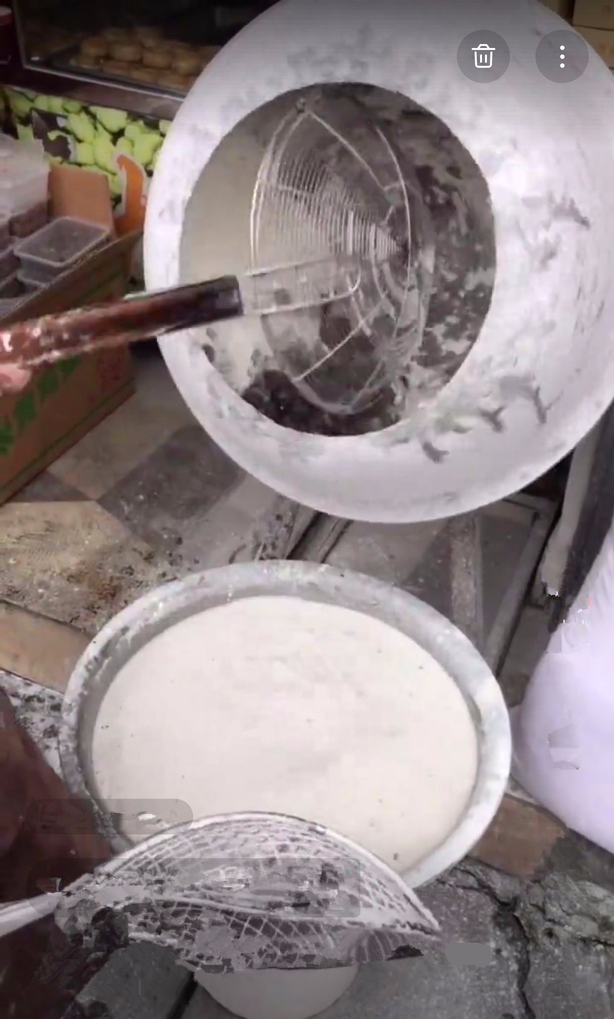 小型食品攪拌機(jī)制作元宵過(guò)程圖片--河北東圣吊索具制造有限公司-小型攪拌機(jī)生產(chǎn)廠(chǎng)家