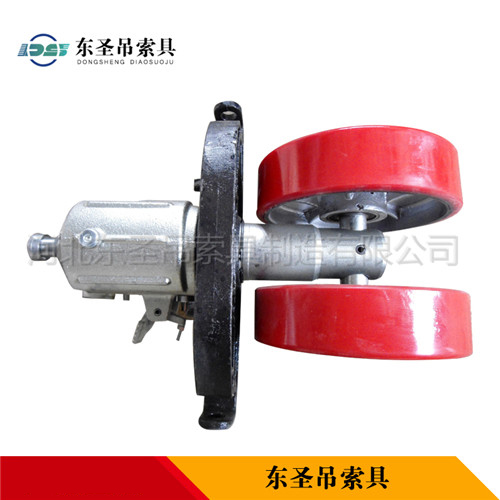 5t手動(dòng)叉車聚氨酯行走輪細(xì)節(jié)展示圖--河北東圣吊索具制造有限公司--小型攪拌機(jī)|石材夾具|液壓堆高車|手動(dòng)叉車 5t手動(dòng)叉車聚氨酯行走輪細(xì)節(jié)展示圖--河北東圣吊索具制造有限公司--小型攪拌機(jī)|石材夾具|液壓堆高車|手動(dòng)叉車